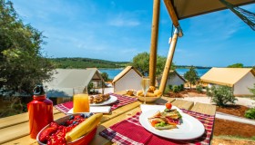 Arena One 99 Glamping