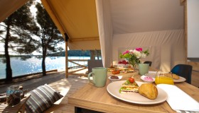 Arena One 99 Glamping