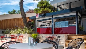 Arena One 99 Glamping illy caffe