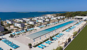 Arena Kazela Campsite Infinity Pool