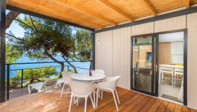 Deluxe camping villa sea view