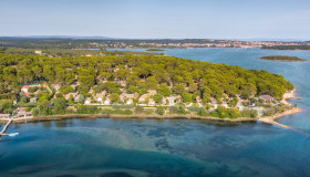 Arena One 99 Glamping_Outdor