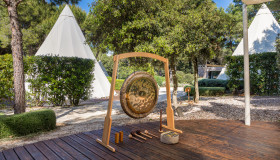 Arena One 99 Glamping_Gong bath