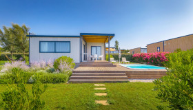 Arena Grand Kažela Camping Homes_Deluxe camping villa with private pool - first row to the sea