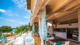 Arena One 99 Glamping - Beach Bar Blue