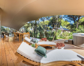 Arena One 99 Glamping