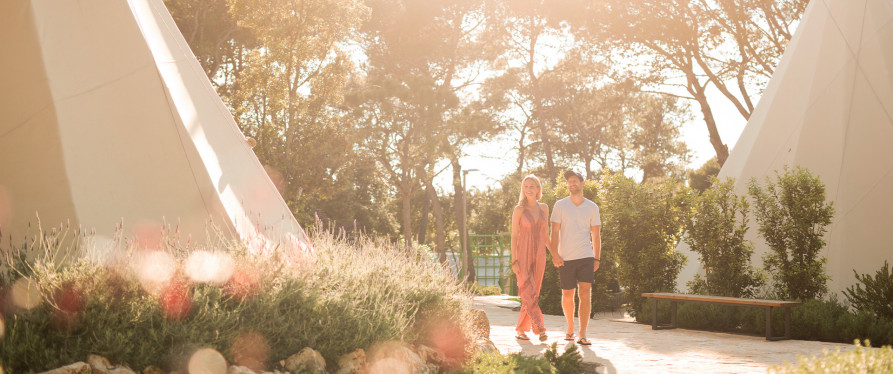Arena One 99 Glamping